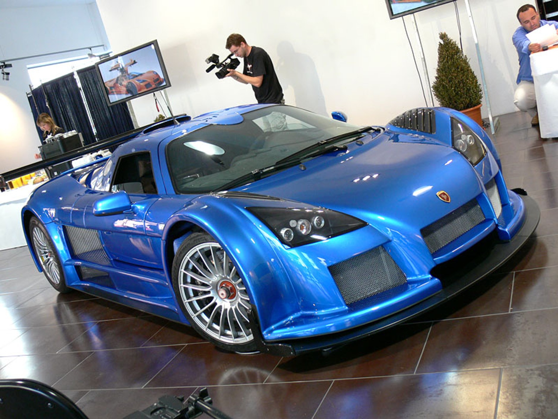 Gumpert Apollo Speed nowym królem Nordschleife(wideo)