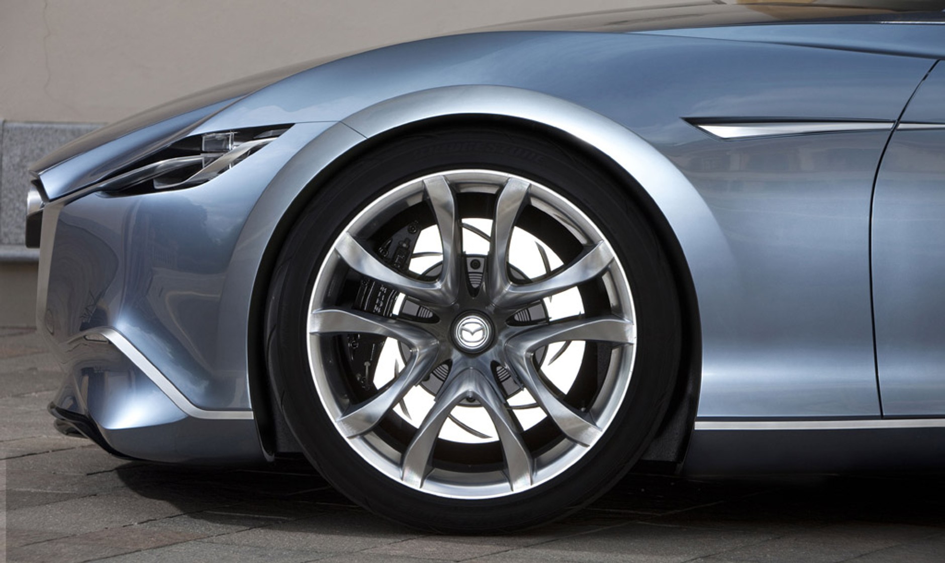 Mazda Shinari: Sprężysta siła