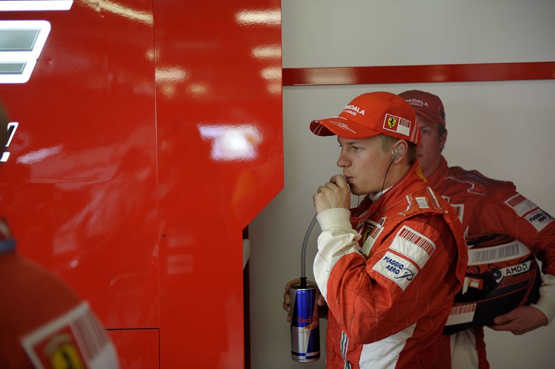 Grand Prix Australii 2008: Robert Kubica najszybszy na treningu!