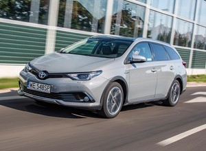 Toyota Auris Touring Sports kombi 1.8 Hybrid - hybryda dla aktywnych