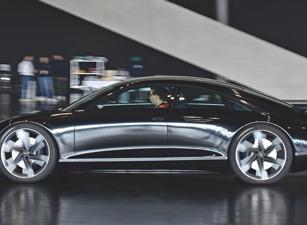 Hyundai Prophecy – koncept kierowany dżojstikami