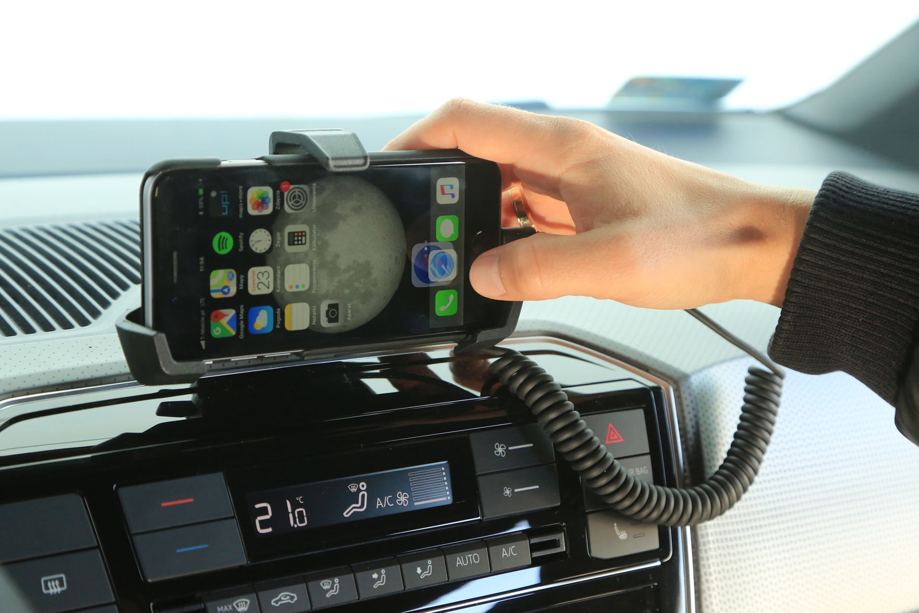 Volkswagen UP! 1.0 TSI - maluch z doładowaniem