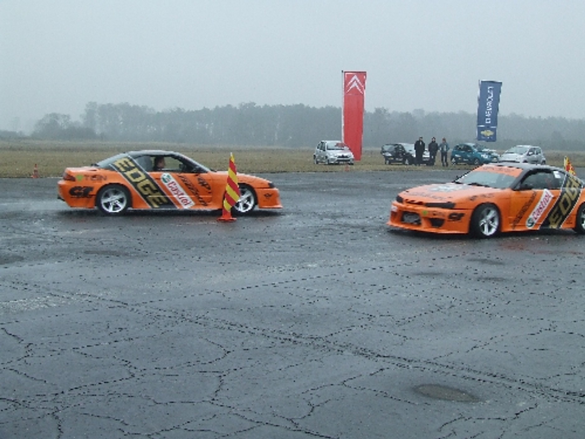 Bezpieczna jazda dzięki zawodom - Z kobietą bezpiecznie na drodze