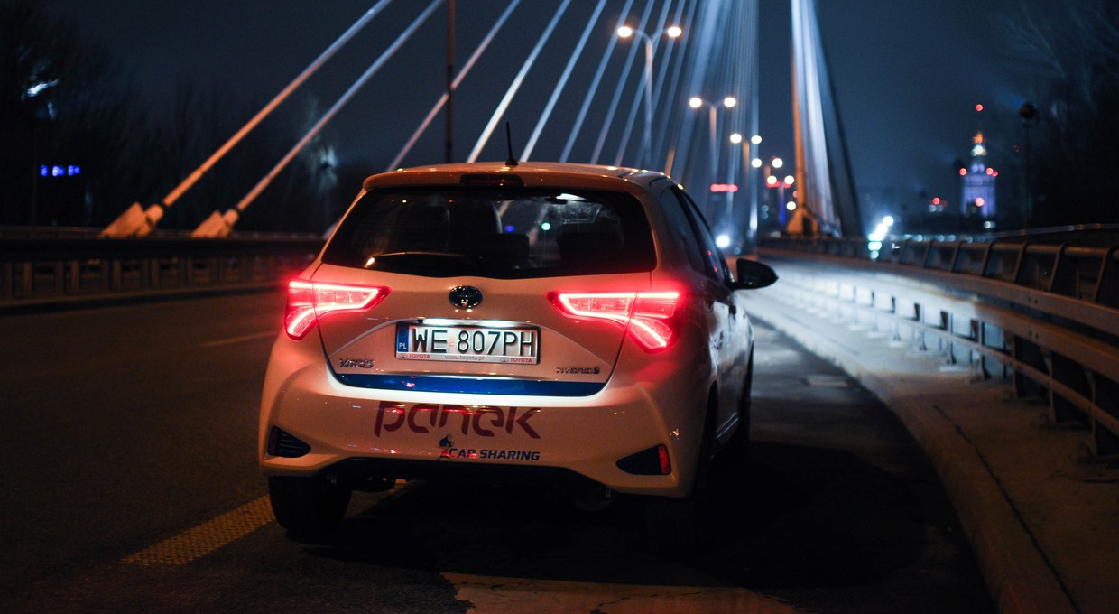 Panek CarSharing dostarcza tysiąc samochodów wolontariuszom pomagającym Ukraińcom