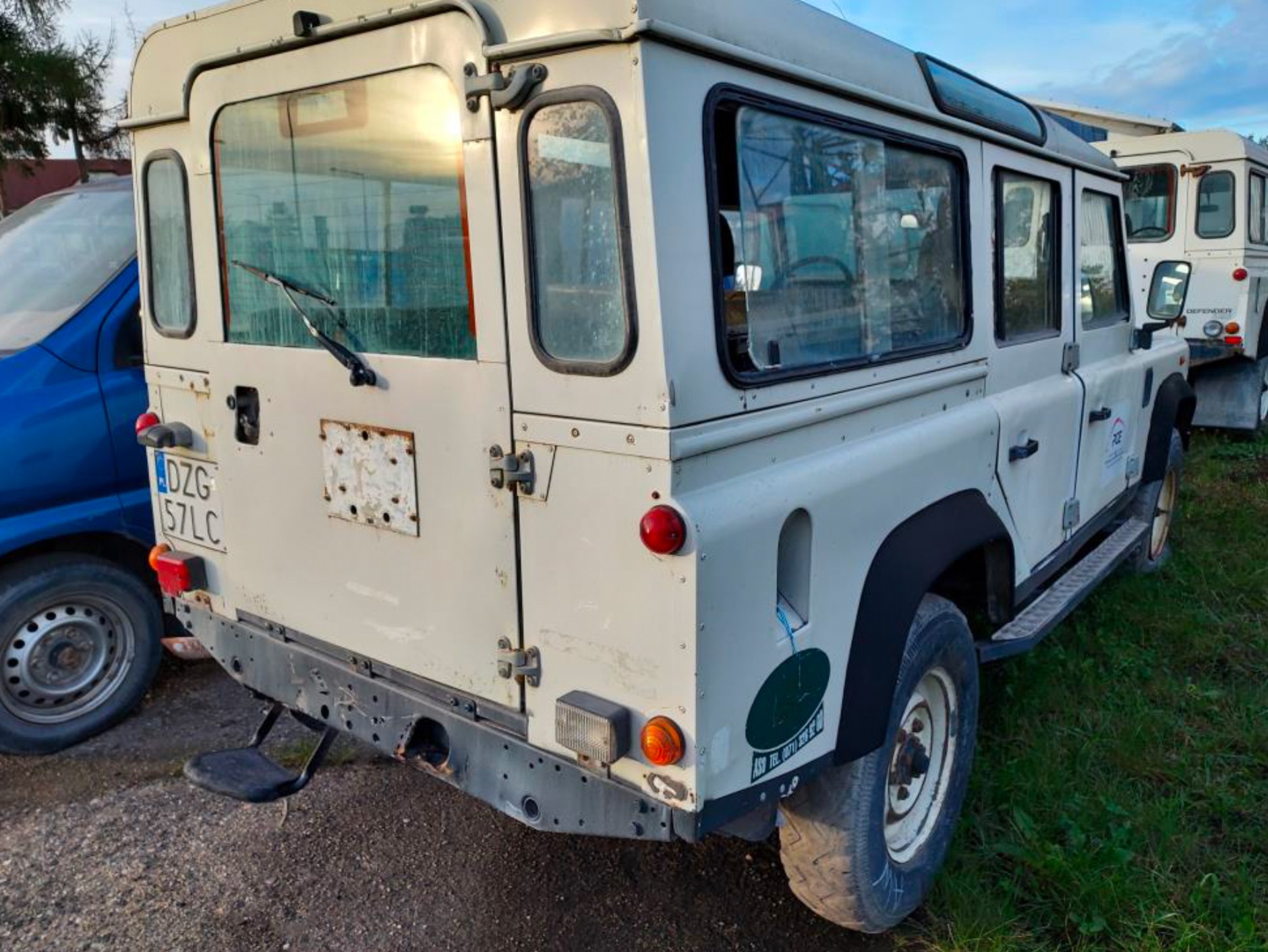 PGE GIEK wyprzedaje auta