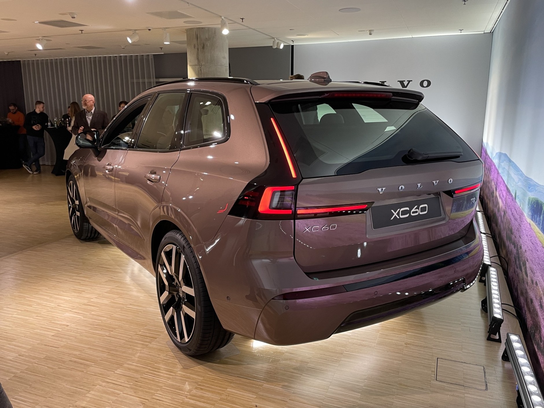 Volvo XC60 (2027)