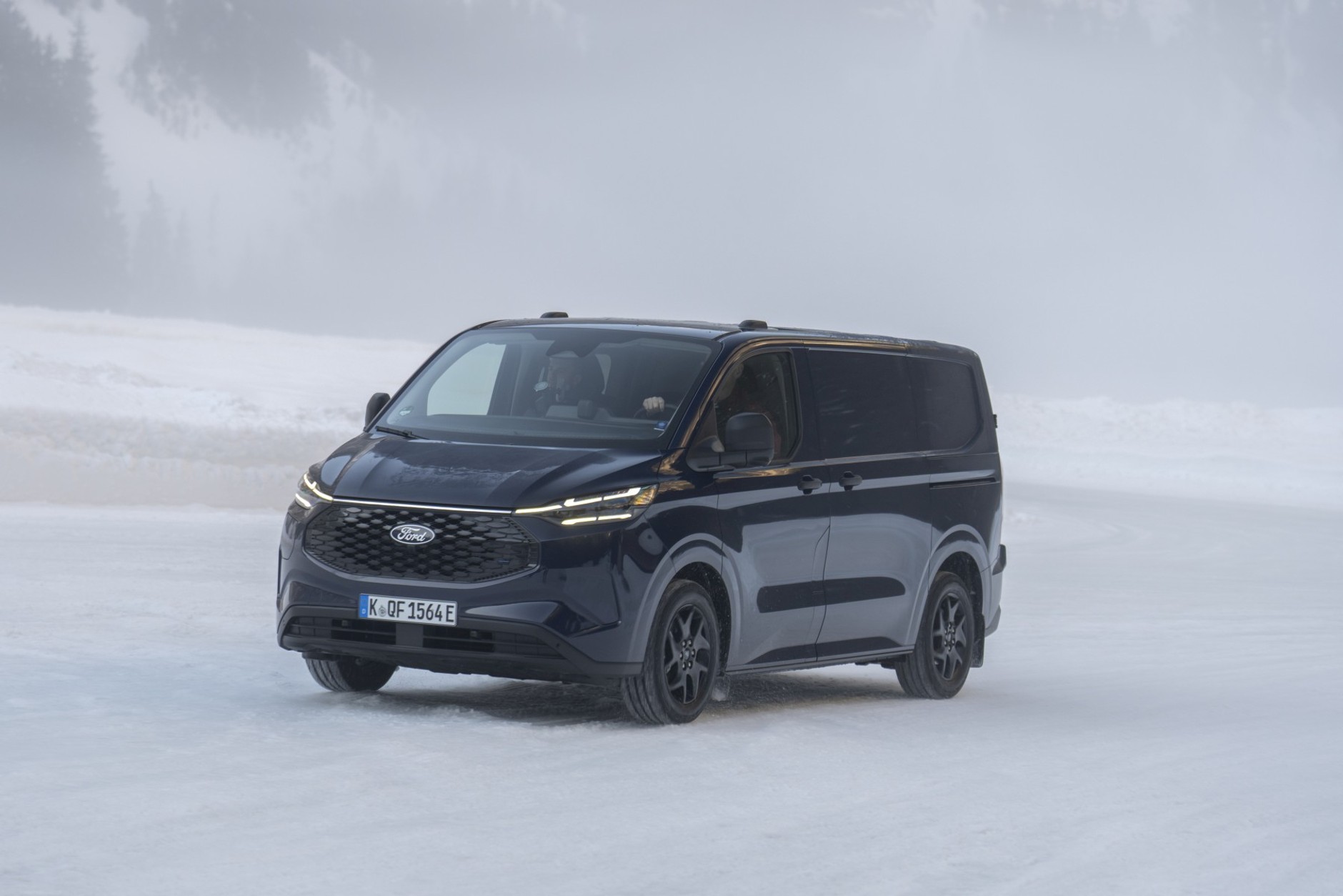 Ford E-Transit AWD