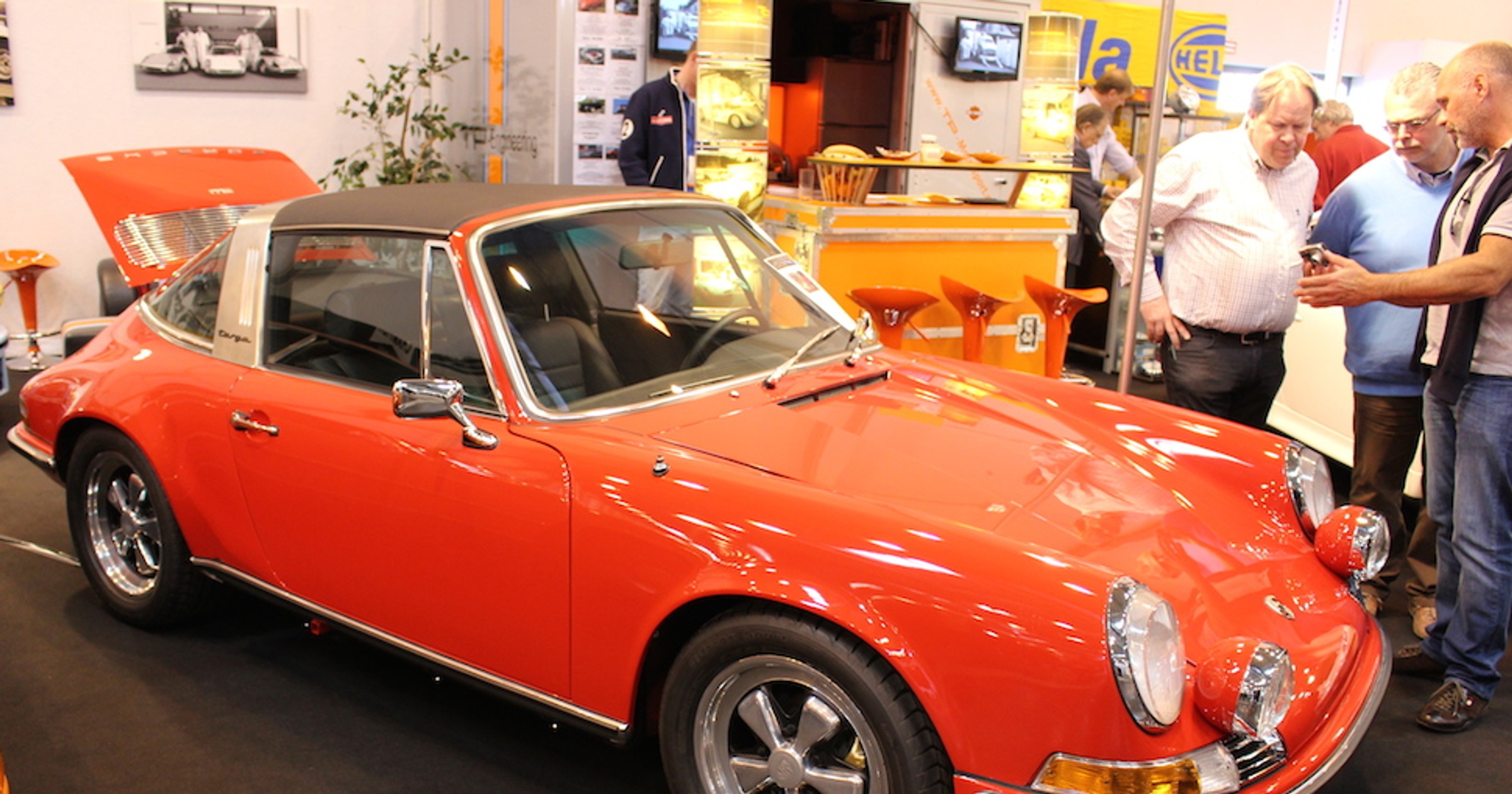 Zabytkowe Porsche drożeją - ceny rosną, kolekcjonerów przybywa