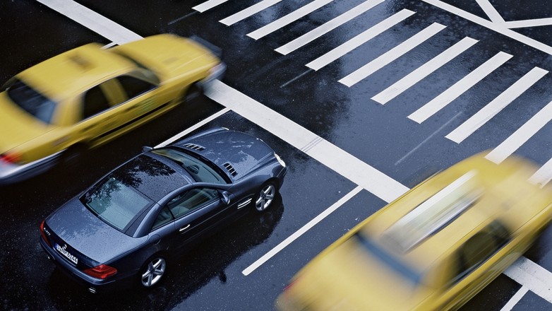 Przejście dla pieszych: zwolnij!