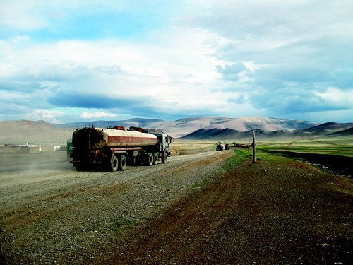 Kamazem i motocyklami po Mongolii