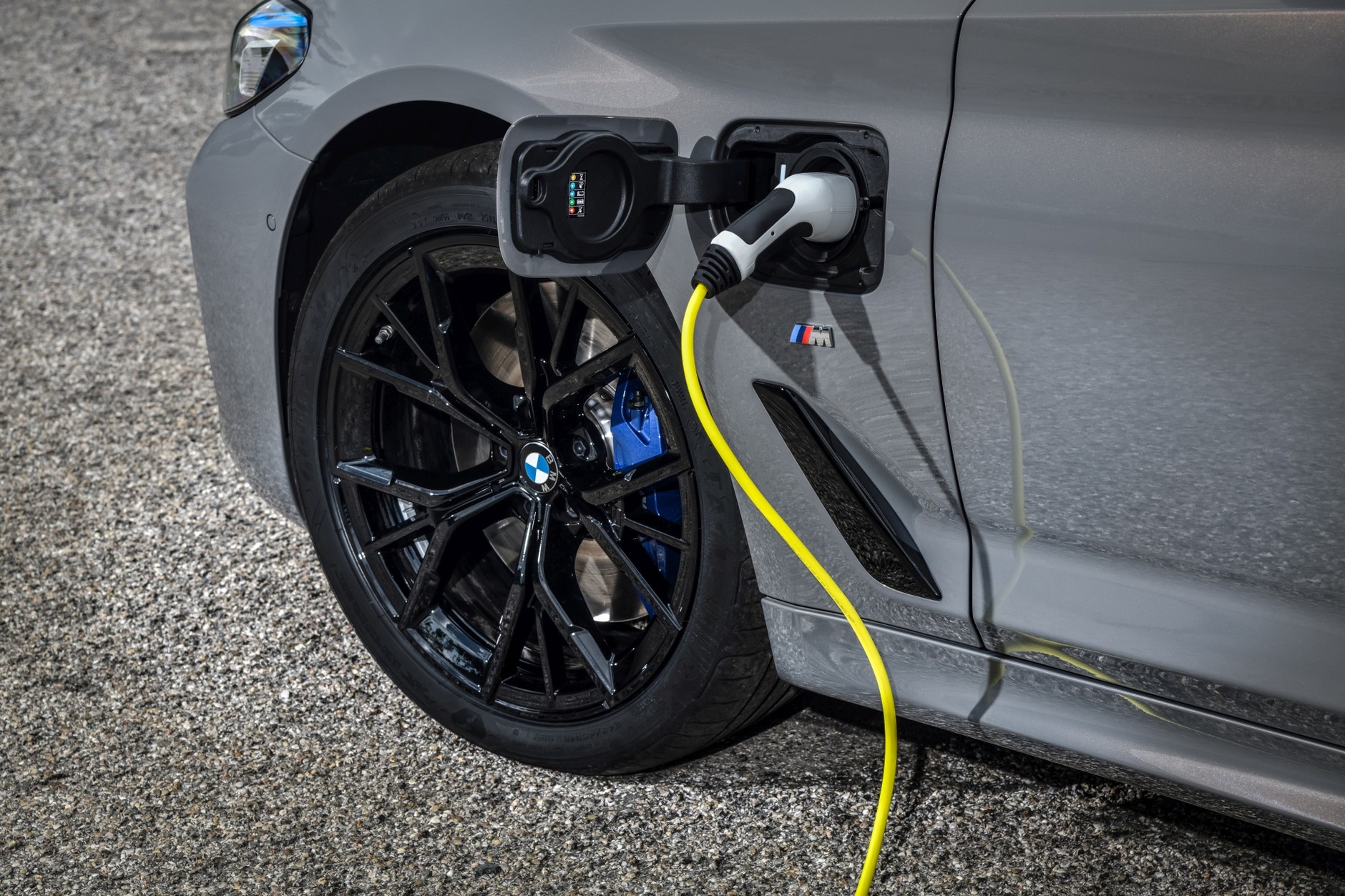 BMW 545e xDrive