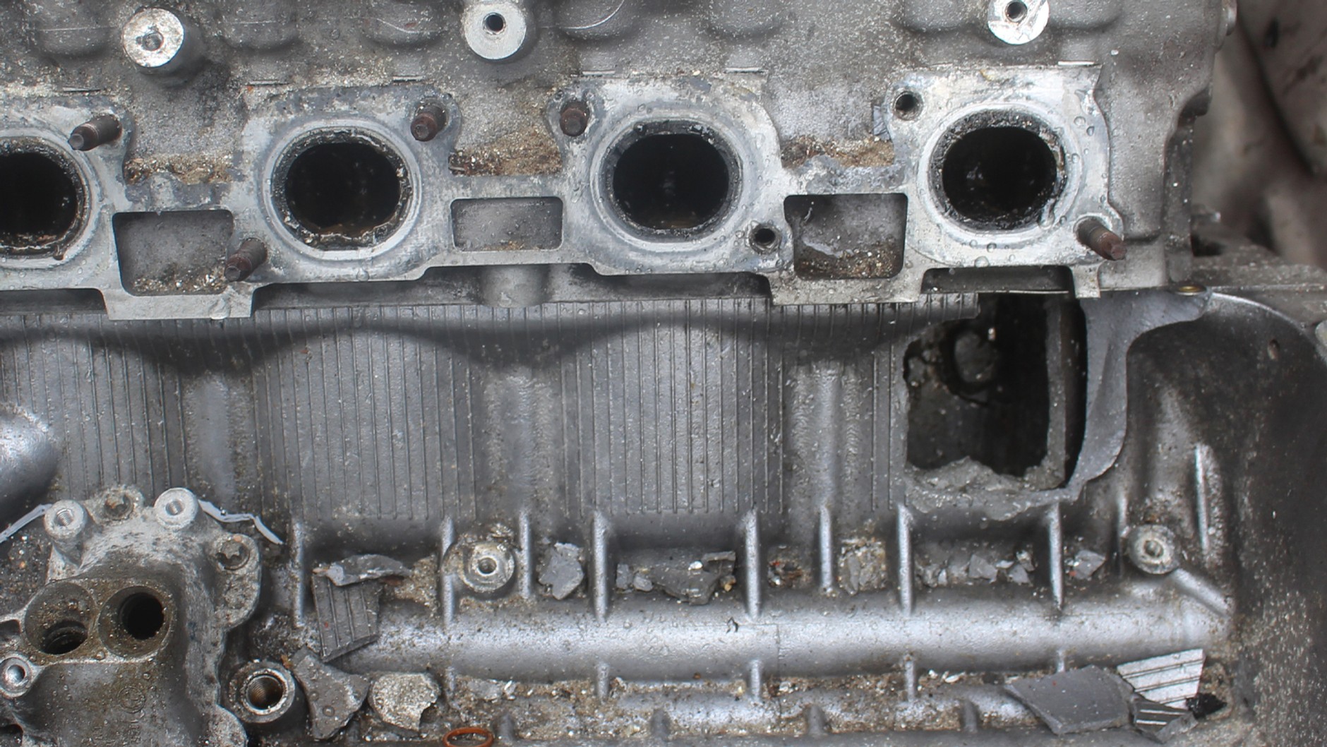 Uszkodzenia mechaniczne silnika