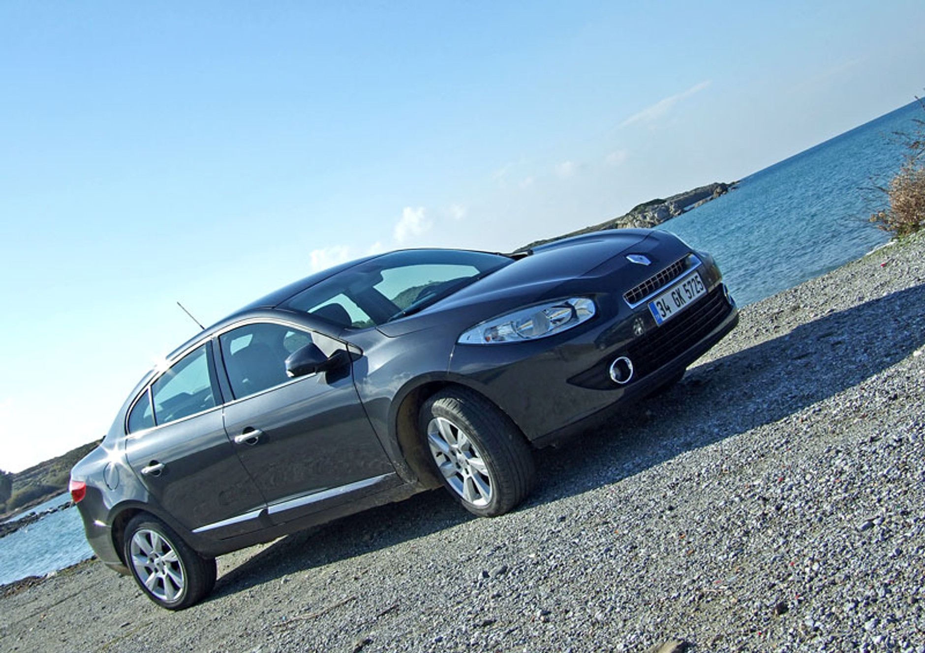Renault Fluence: nowy sedan z pogranicza segmentu C i klasy średniej