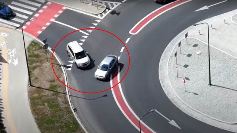 wymuszenie pierwszeństwa na rondzie turbinowym