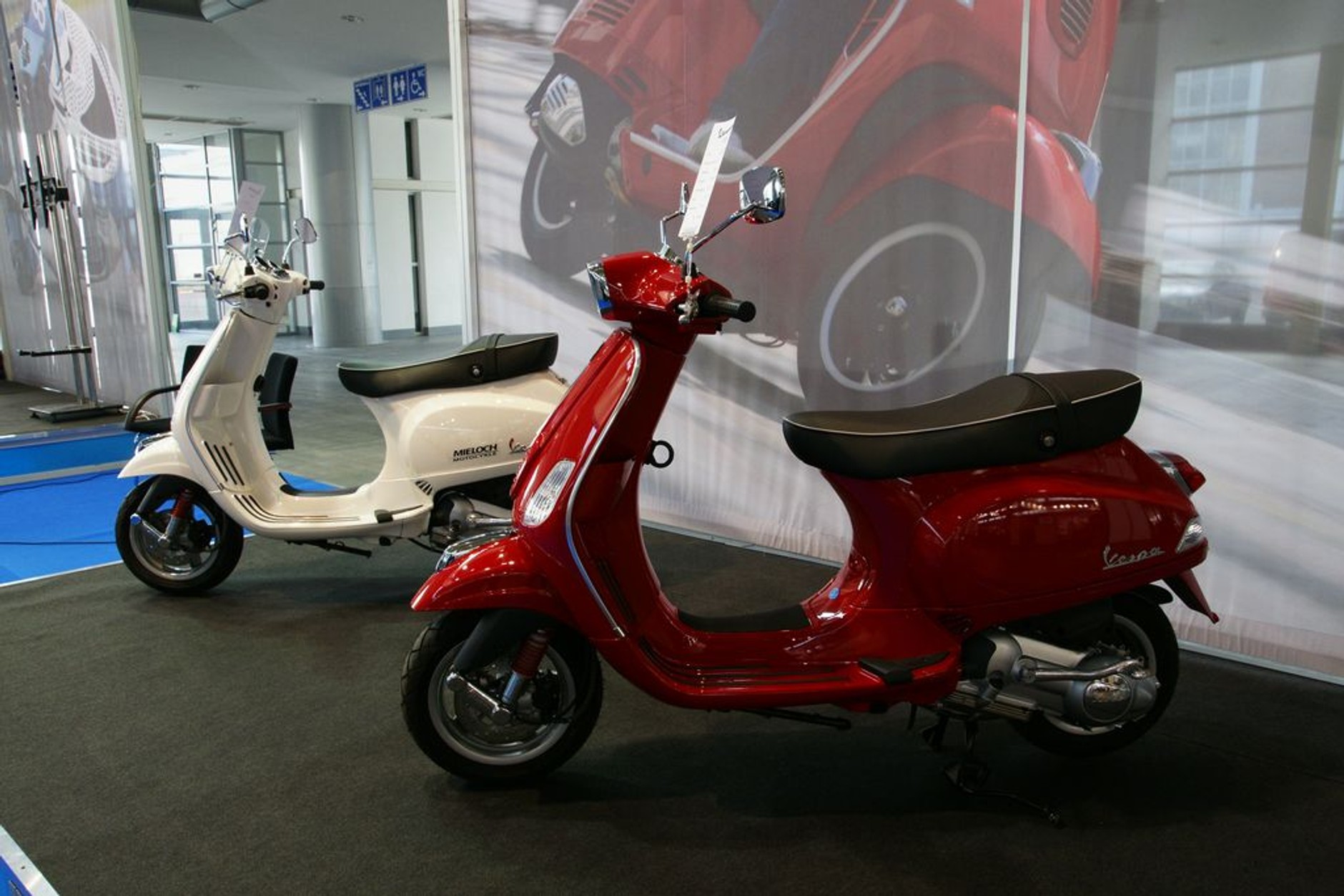 Poznań Motor Show 2010: ostatnie godziny przed oficjalnym otwarciem (galeria)