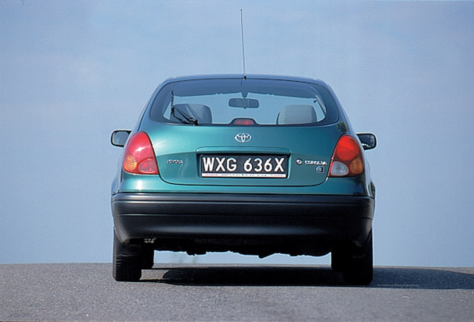 Volkswagen Golf kontra Toyota Corolla: pojedynek na szczycie