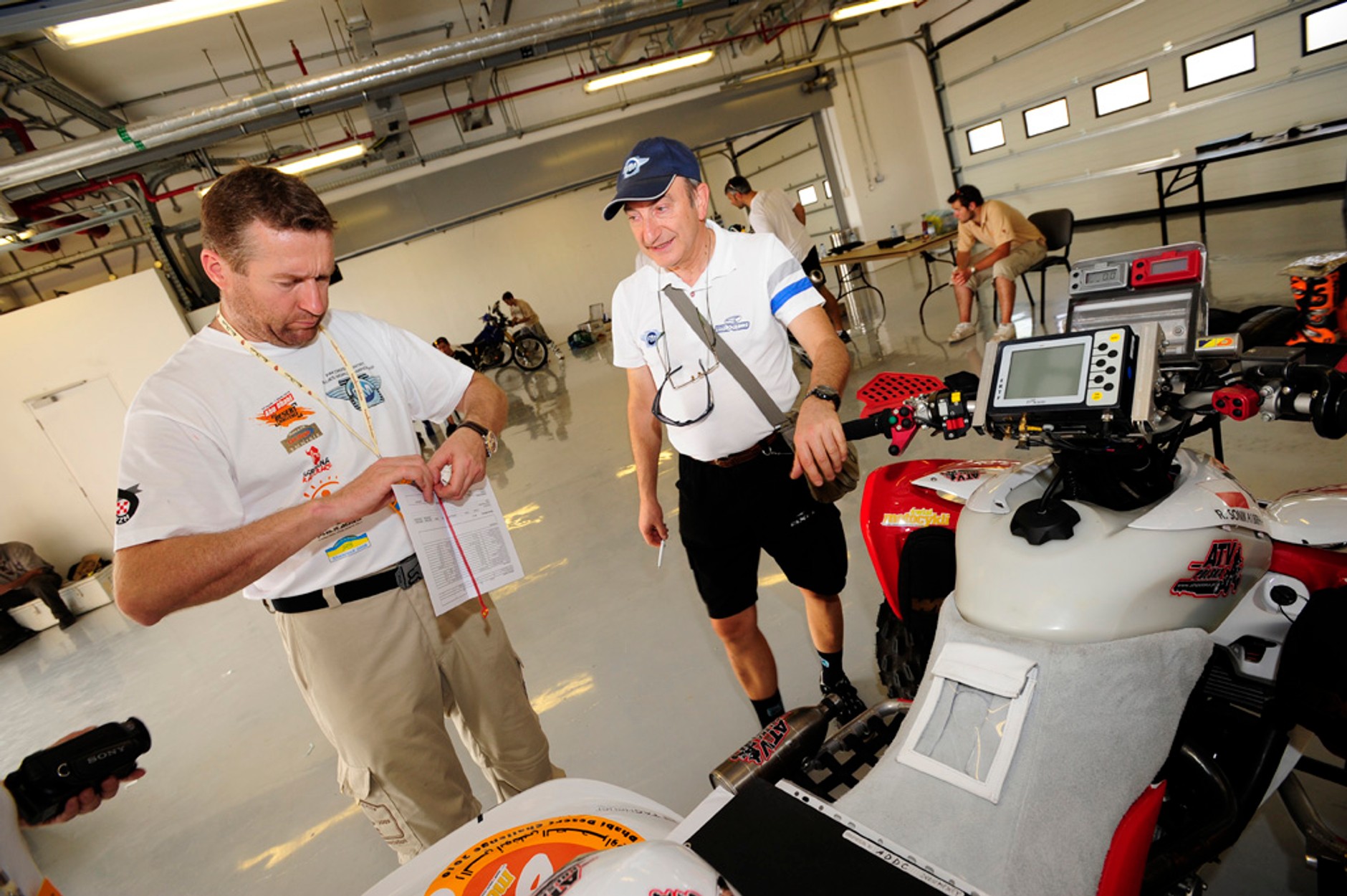 Abu Dhabi Desert Challenge 2010: Rafał Sonik gotowy do startu