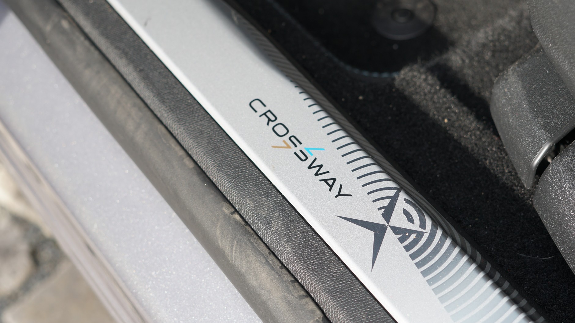 Peuegot 5008 Crossway