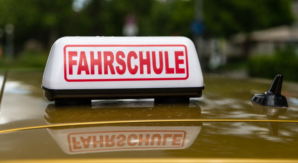 Duża liczba niemieckich kursantów oblewa egzamin na prawo jazdy