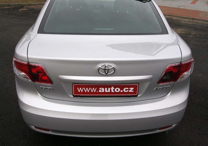 Toyota Avensis: pierwsze wrażenia z jazdy