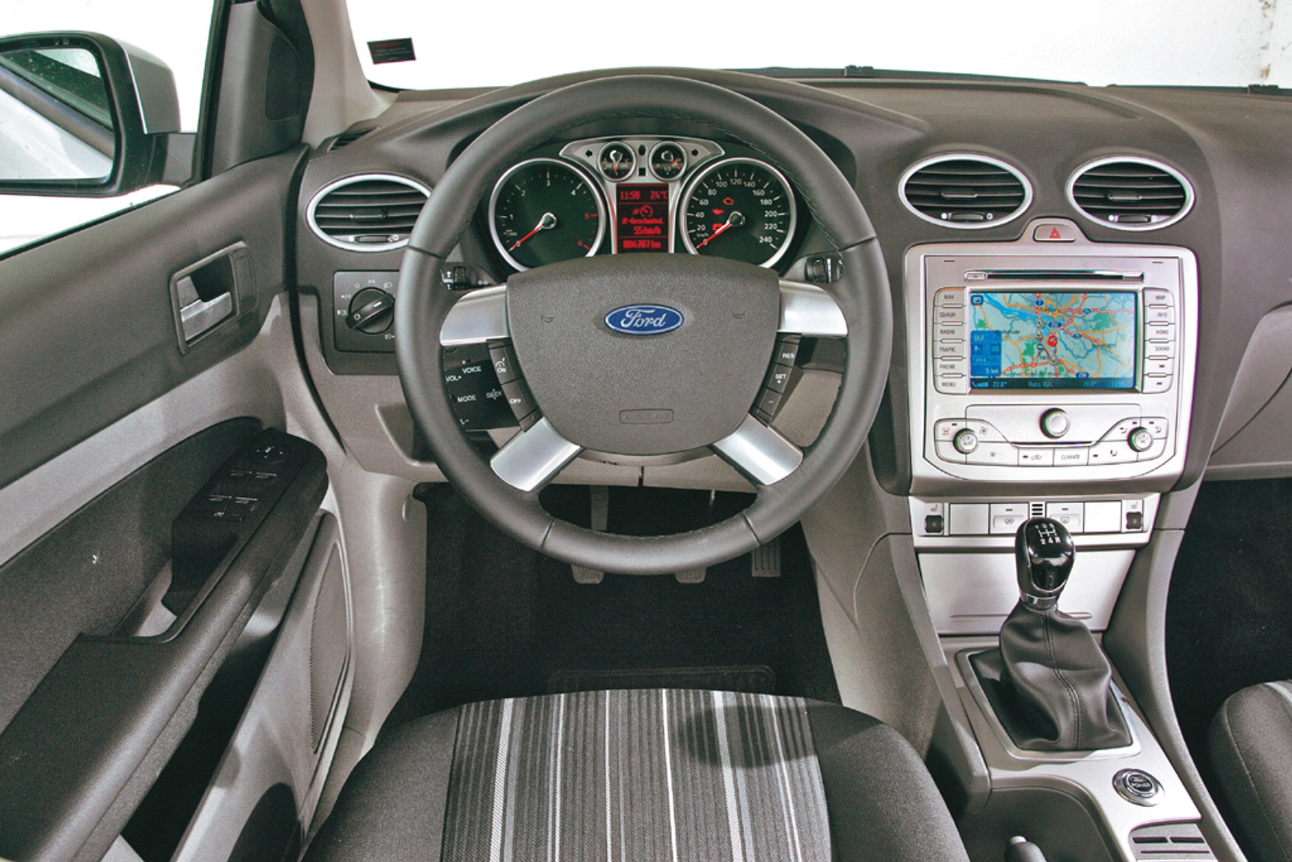 Volkswagen Golf kontra Mazda 3, Ford Focus i Opel Astra - ...bo mało pić,  to trzeba umieć. Porównanie kompaktów z małymi dieslami