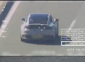 Pędził Porsche 911. Policyjny helikopter nie mógł nadążyć [Nagranie]