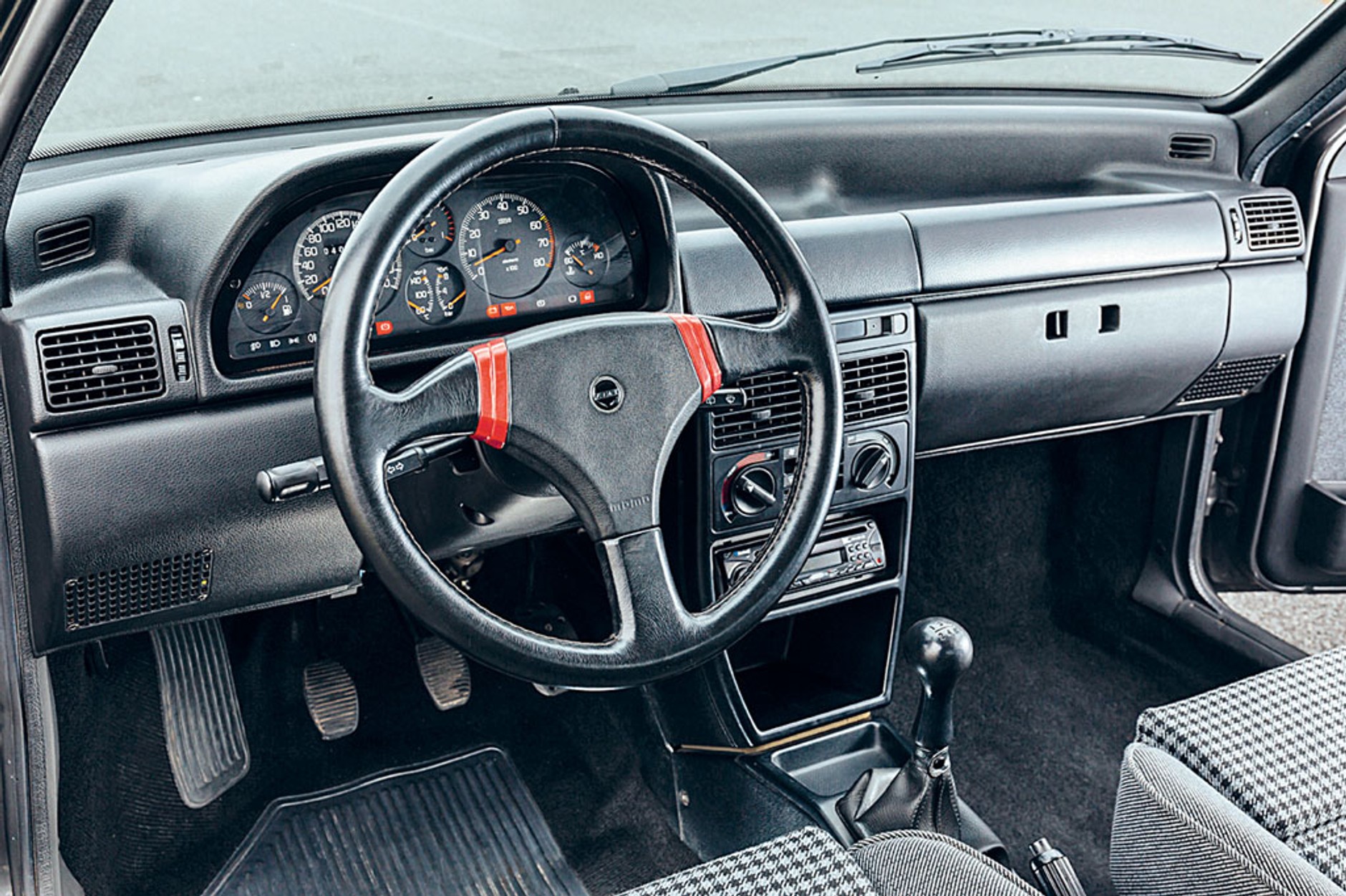 Fiat Uno Turbo - bardzo szybki Fiat