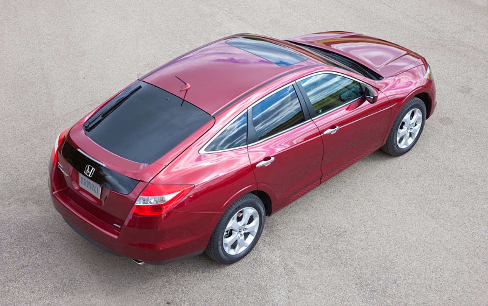 Honda Accord Crosstour: kolejny mikst liftbacka, coupé i SUV-a