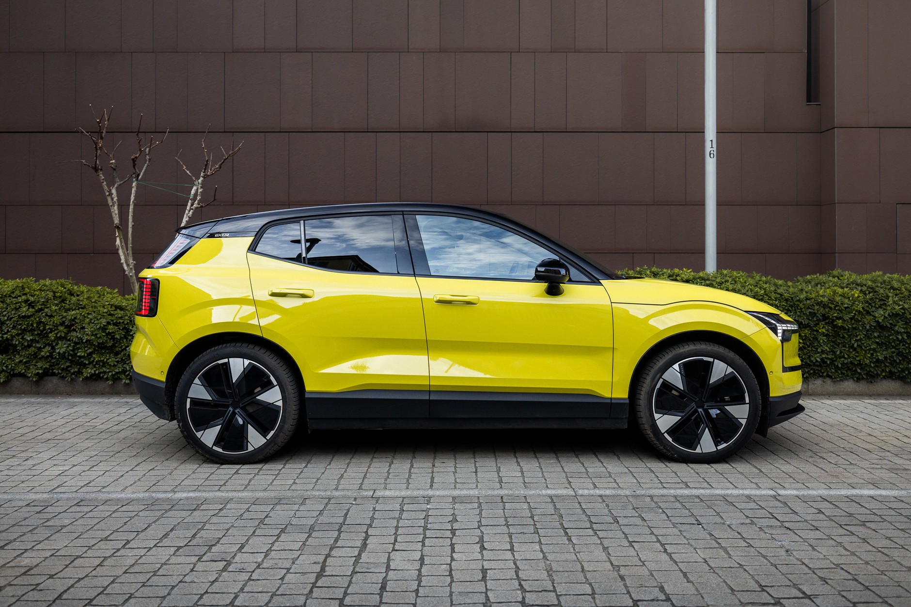 Volvo EX30