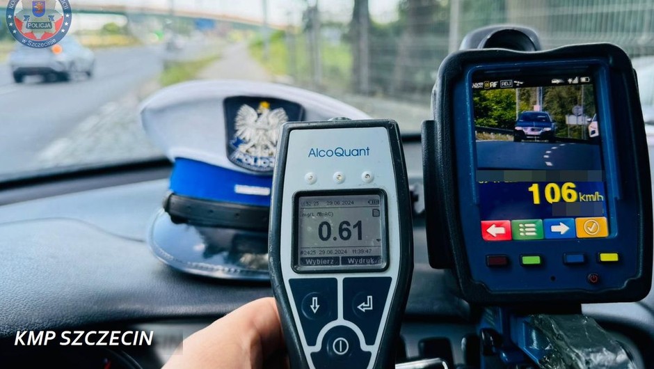 Obraz pochodzący z serwisu https://szczecin.policja.gov.pl/szm/dzialania-policji/aktualnosci/64537,Jechal-nietrzezwy-i-zdecydowanie-a-szybko-20-latek-wpadl-w-rece-policjantow-z-gr.html