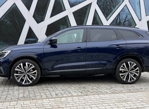 Van, który przeobraził się w SUV-a