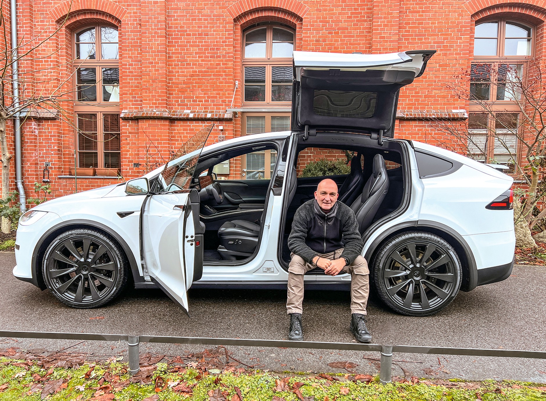 Tesla Model X Plaid