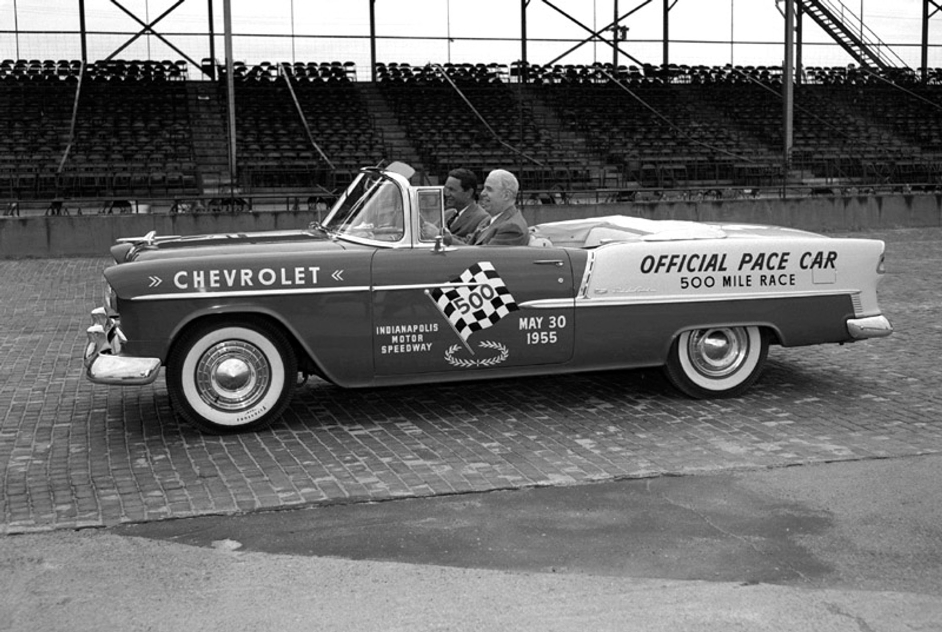 Chevrolet Bel Air – amerykański klasyk (fotogaleria)