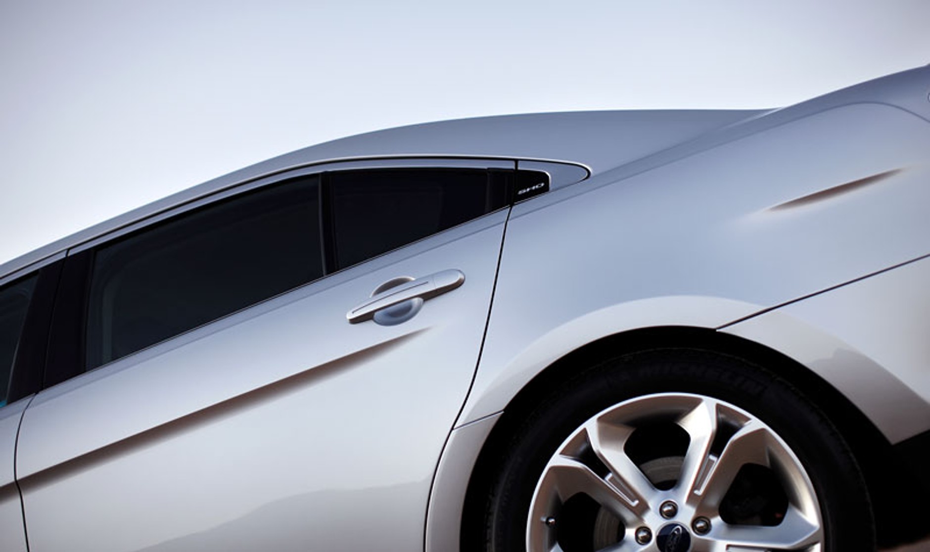 Ford Taurus SHO – rodzinny sedan w najostrzejszej wersji