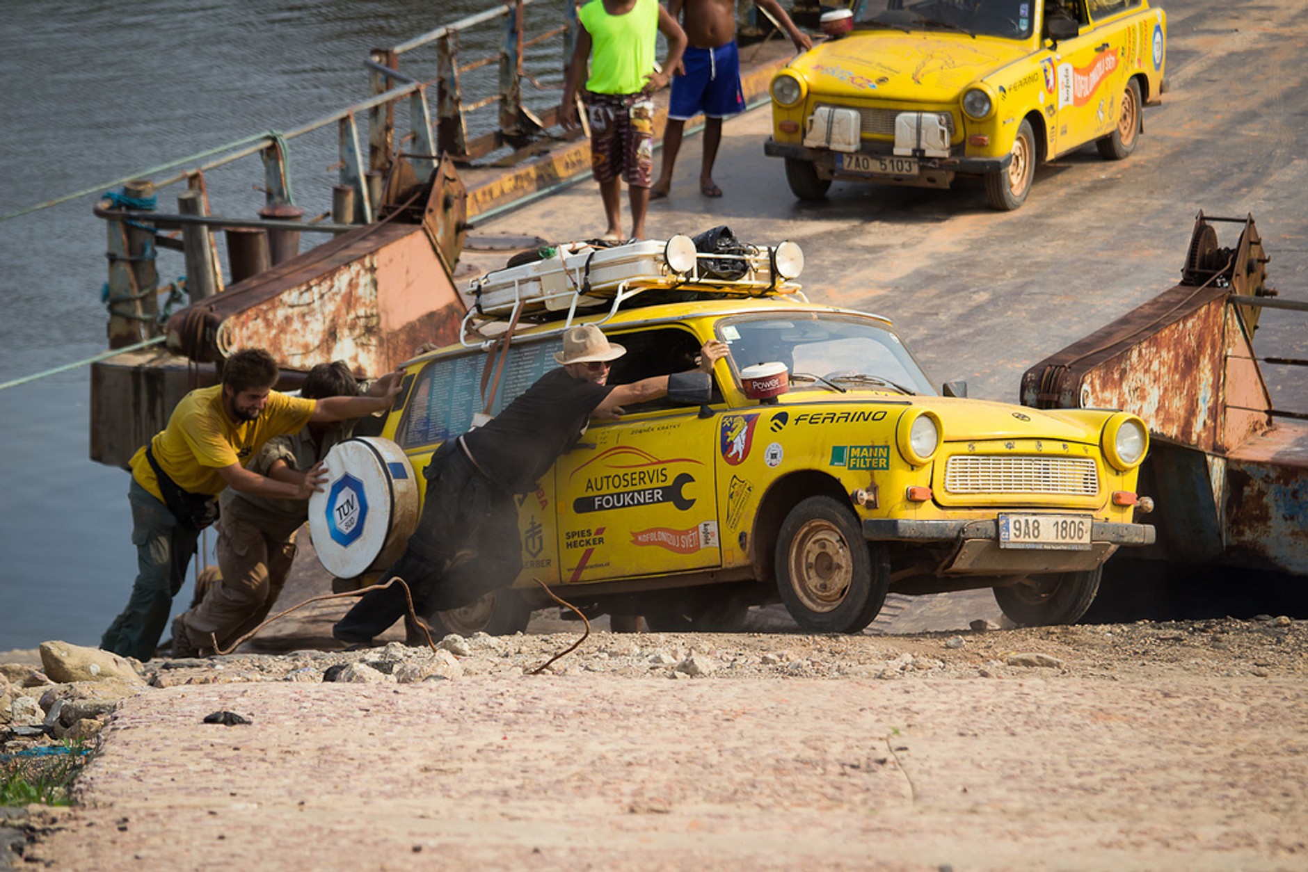 Maluchem po BR319, czyli Fiat 126 na trasie transamazońskiej