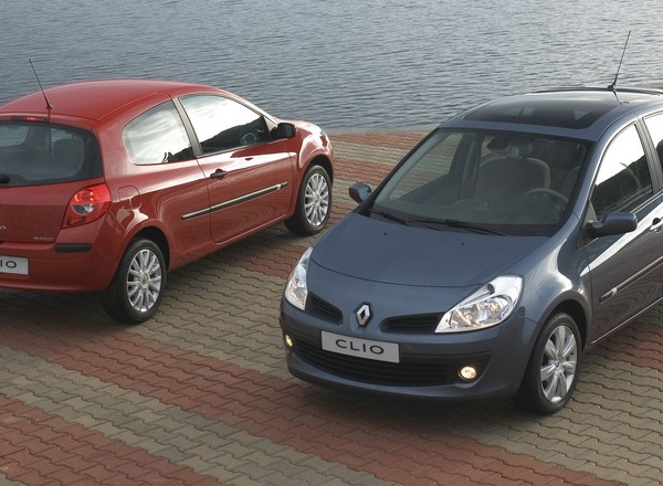 Renault Clio III: paryski szyk i poprawiona jakość. Opinie