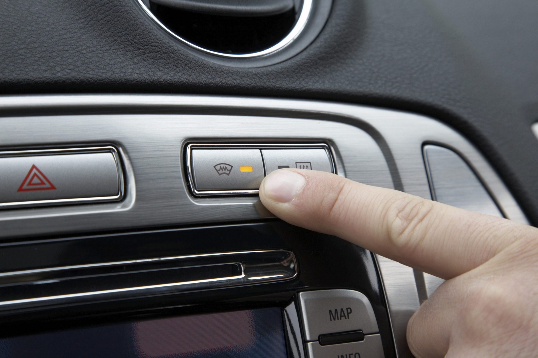 Porównanie: Ford Mondeo Kombi, Honda Accord Tourer, Škoda Superb Combi, Toyota Avensis Wagon i Volkswagen Passat  Variant