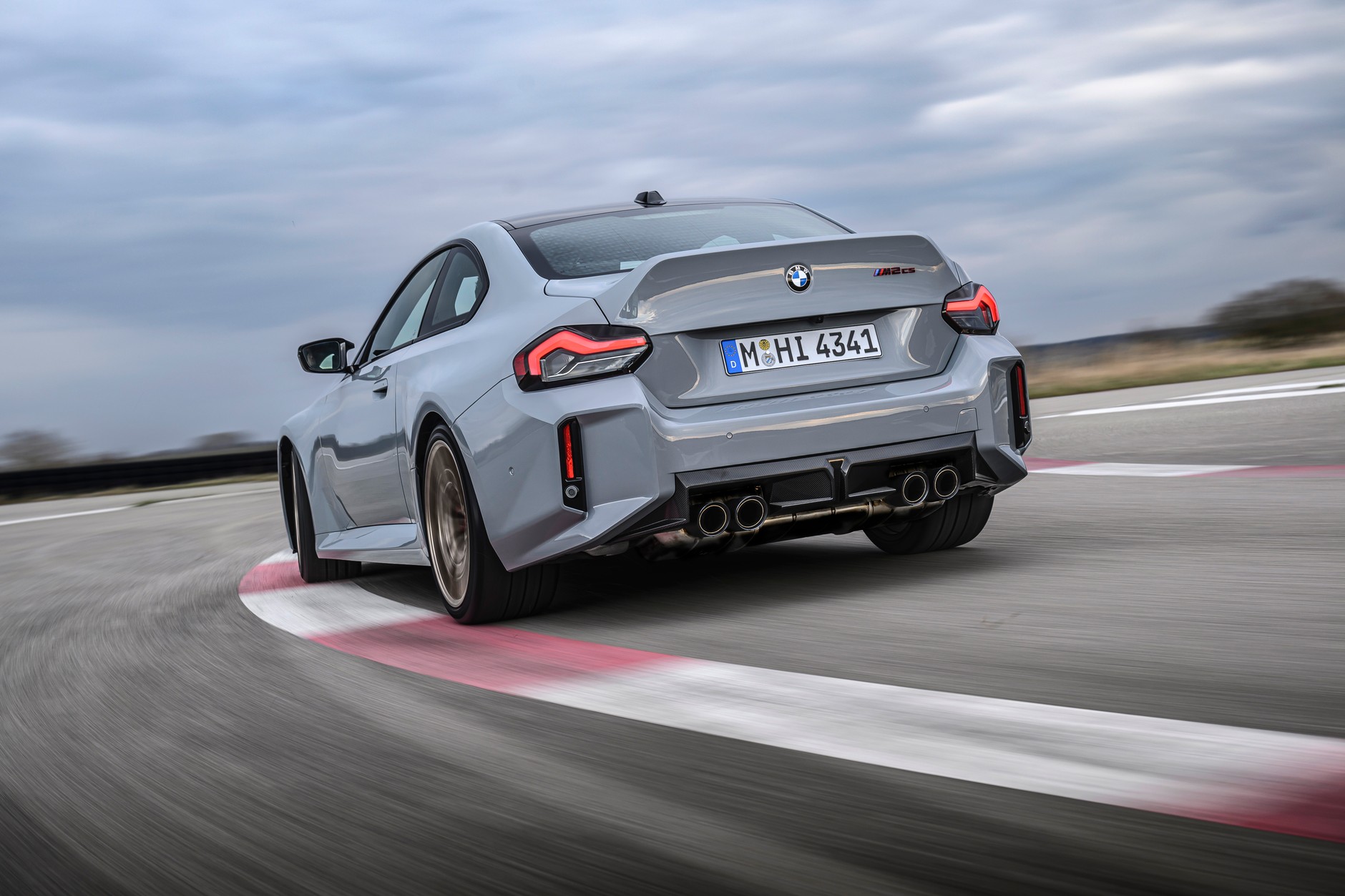 BMW M2 CS