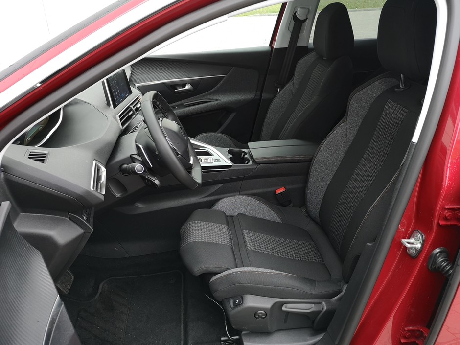 Peugeot 3008 1.5 BlueHDi