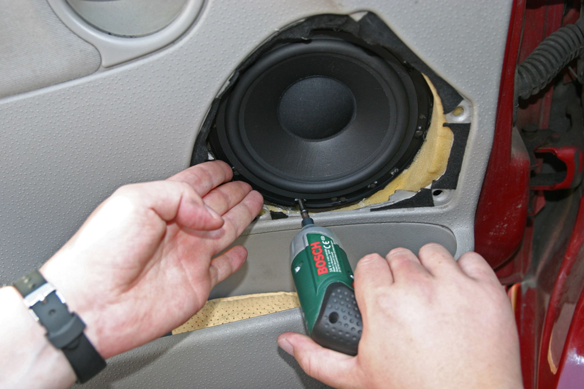 Jak wybrac głośniki do auta?