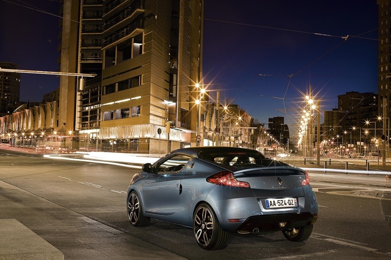 Renault Wind – z pięknem trzeba obcować