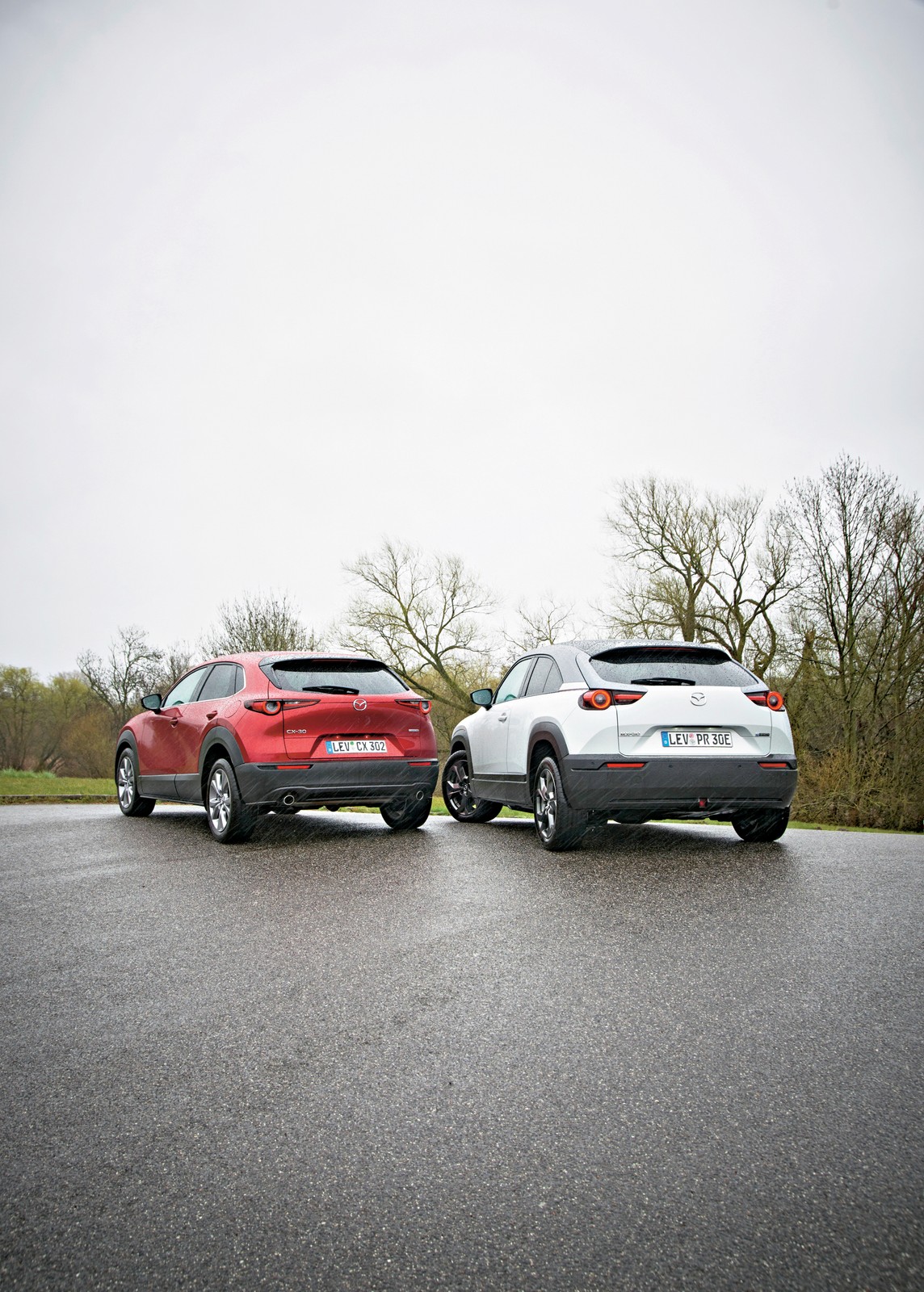 Mazda MX-30 e-Skyactiv EV i Mazda CX-30 e-Skyactiv G 2.0 M Hybrid 150