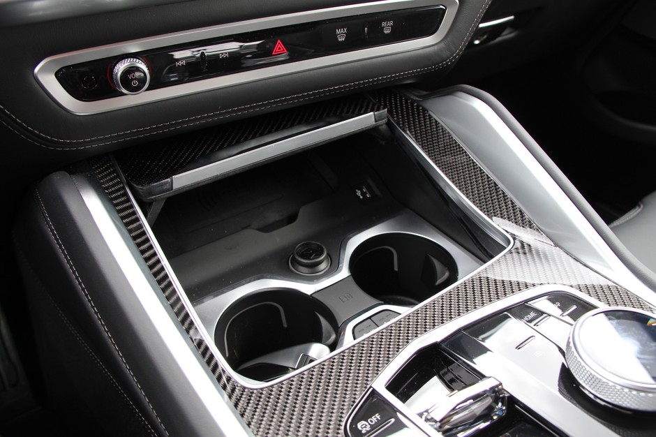 BMW X6 M60i