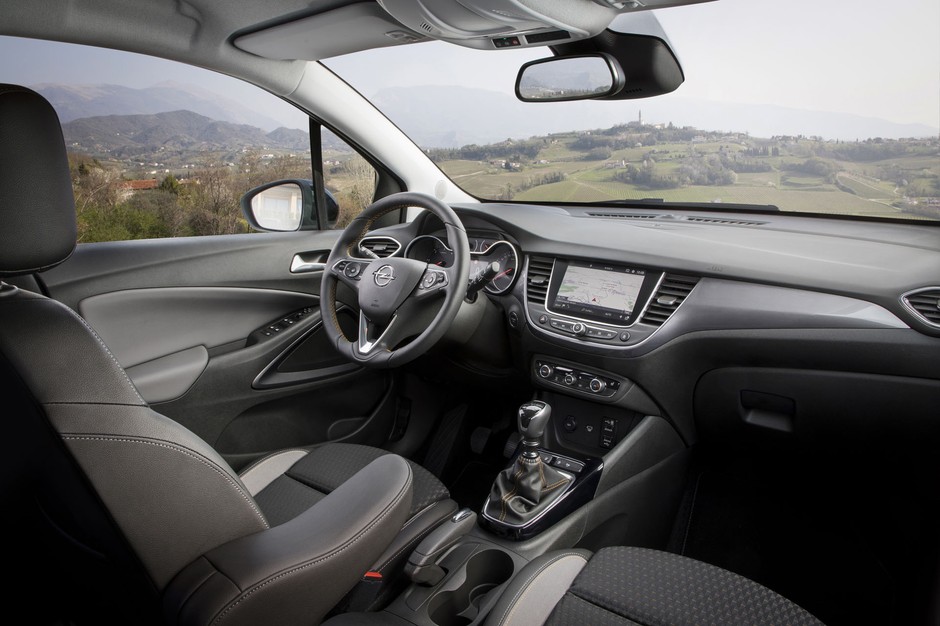 Opel Crossland X 1.2 – wypełnia cenną niszę