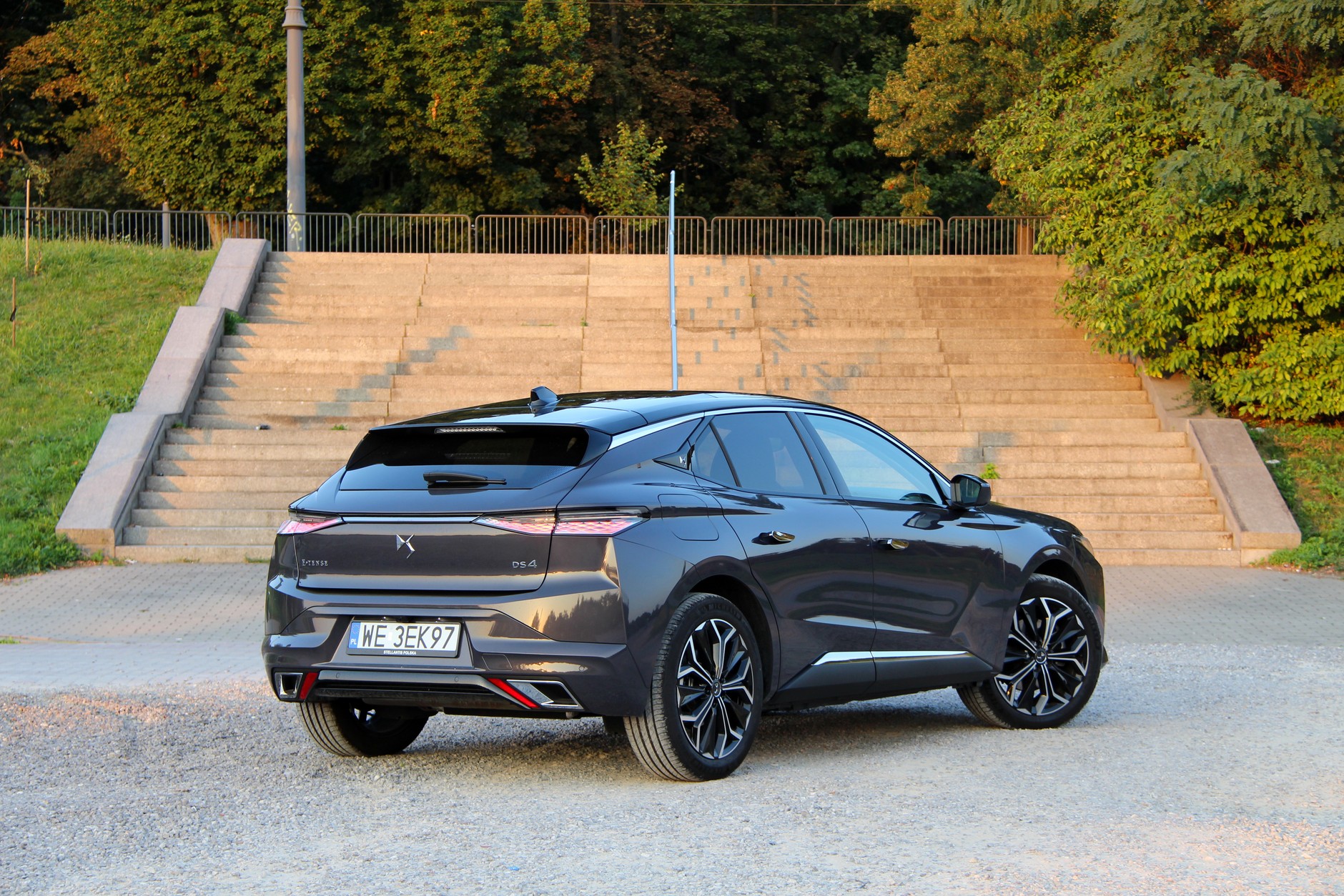 DS 4 PHEV Antoine De Saint Exupery