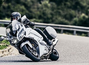 Nowa Yamaha FJR1300A/AE/AS na rok 2016