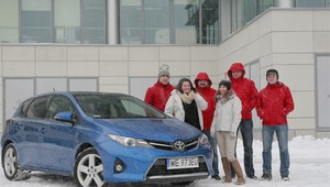 Auto Świat Test Team sprawdza nowego Aurisa