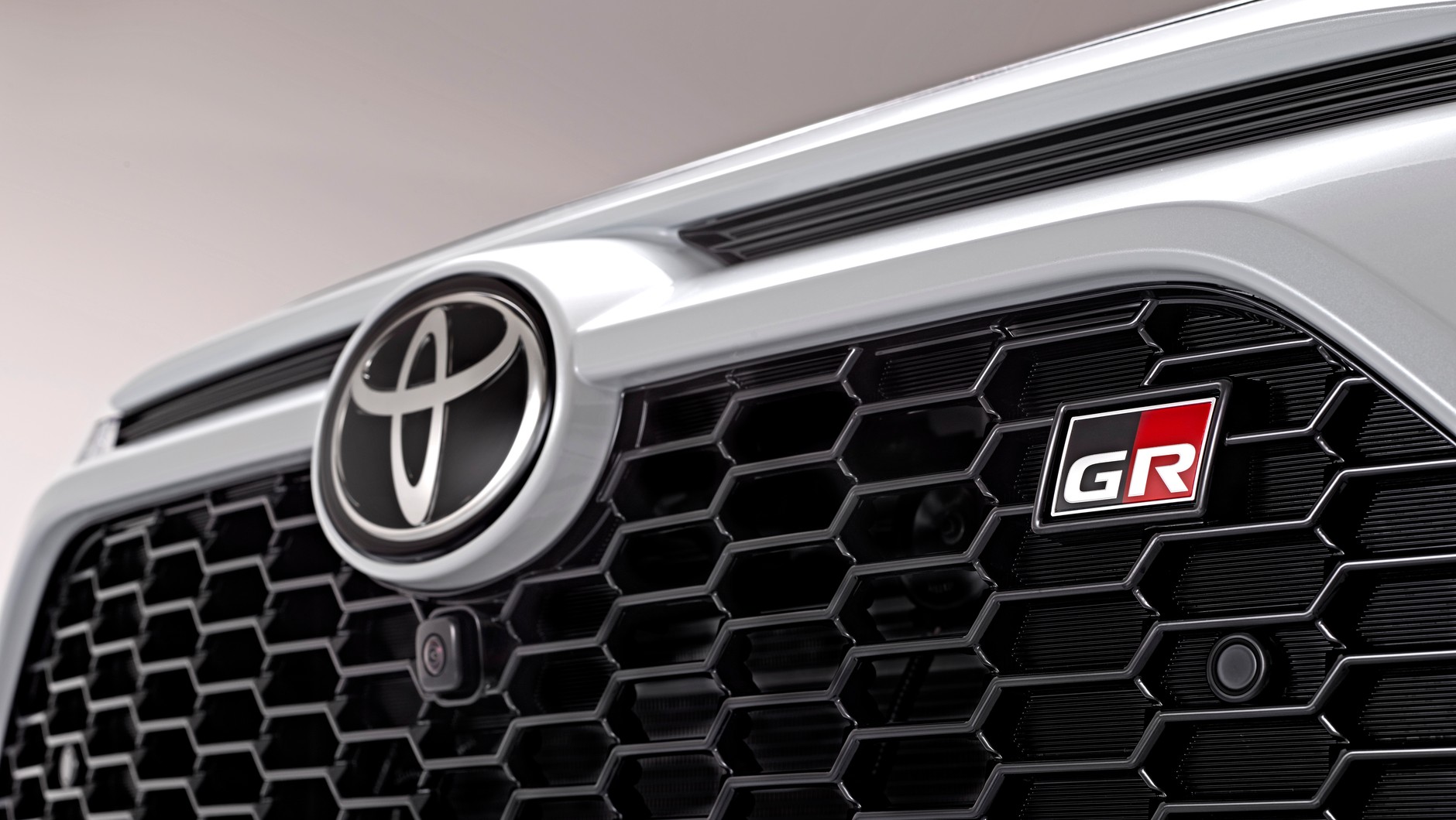 Toyota nie bierze jeńców. Ma w garści prawie jedną piątą rynku