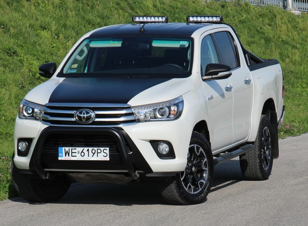 Toyota Hilux 2.4 D-4D - wszechstronny twardziel | TEST