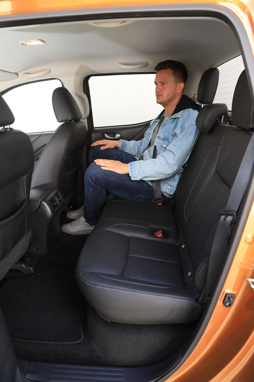 Nissan Navara 2.3 dCi - wygodny jak nie pikap